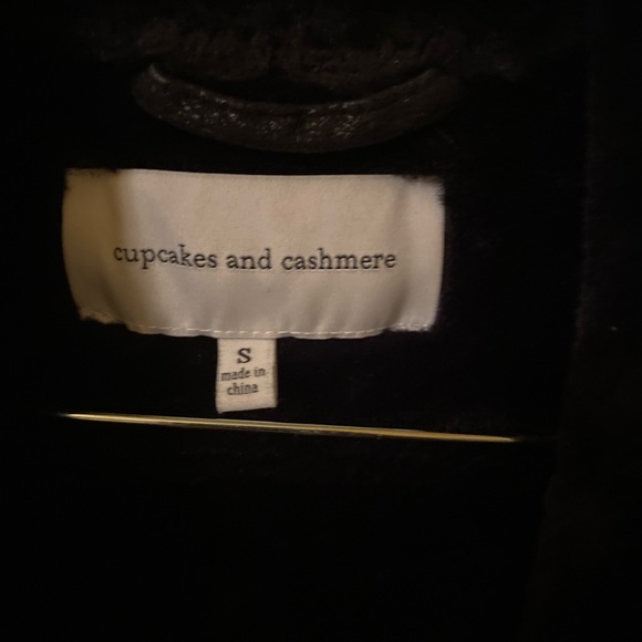 Cupcakes and Cashmere Faux fur and suede vest - Picture 2 of 9